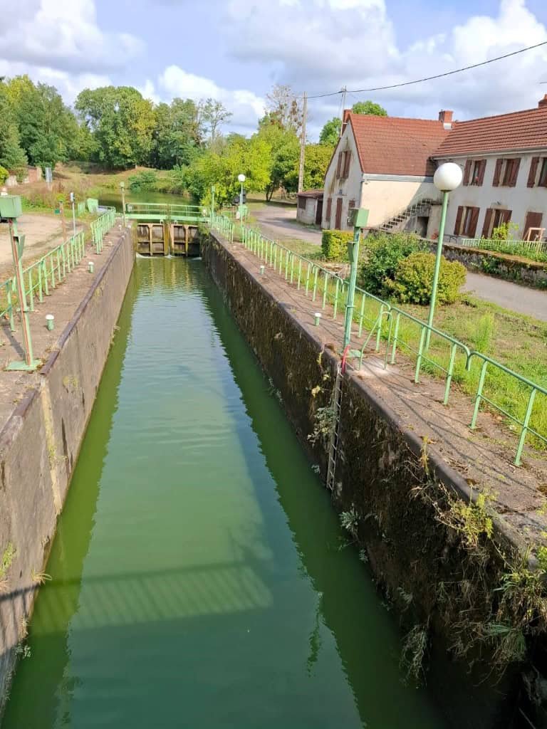 Canal du Centre Génelard