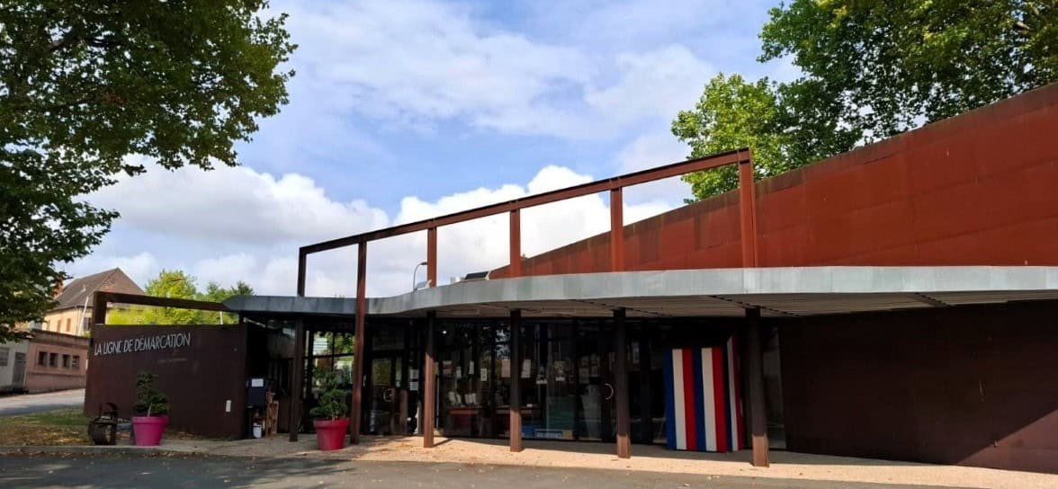 Ligne de Demarcation Génelard